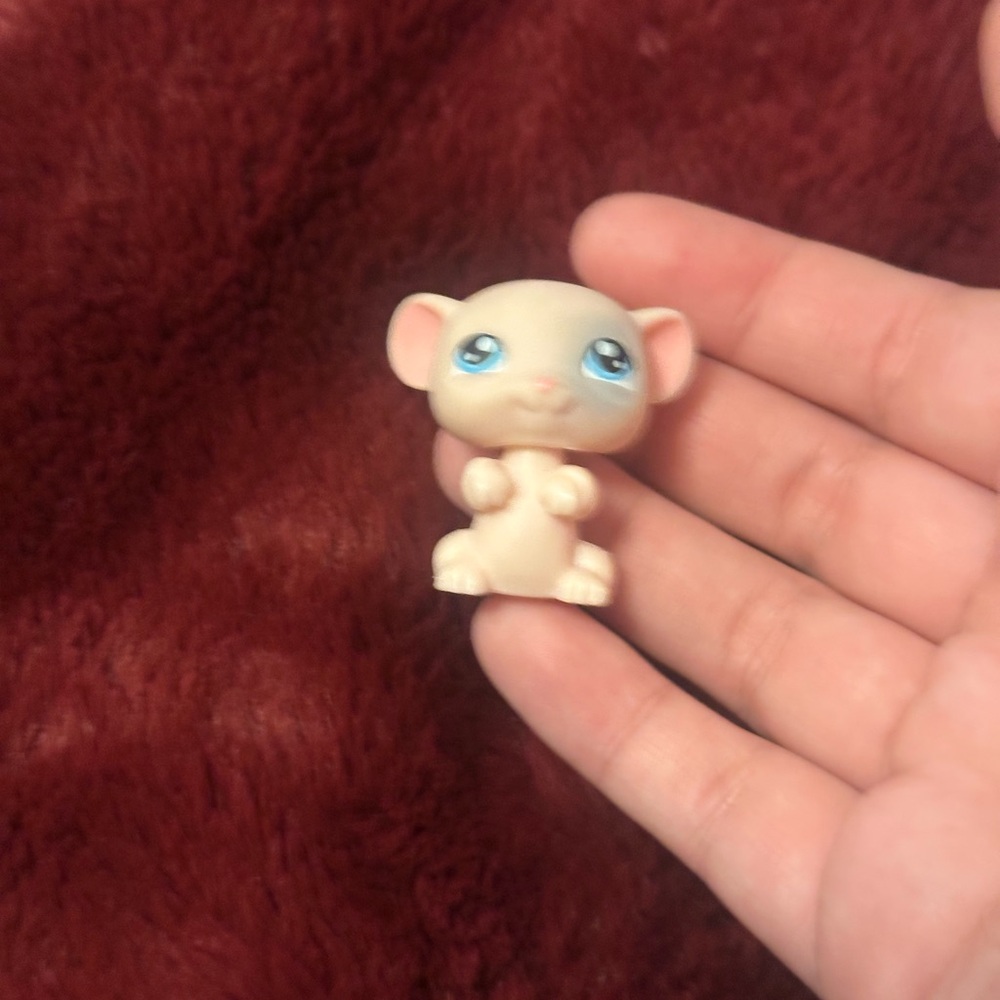 Authentic Littlest Pet Shop mouse #55
